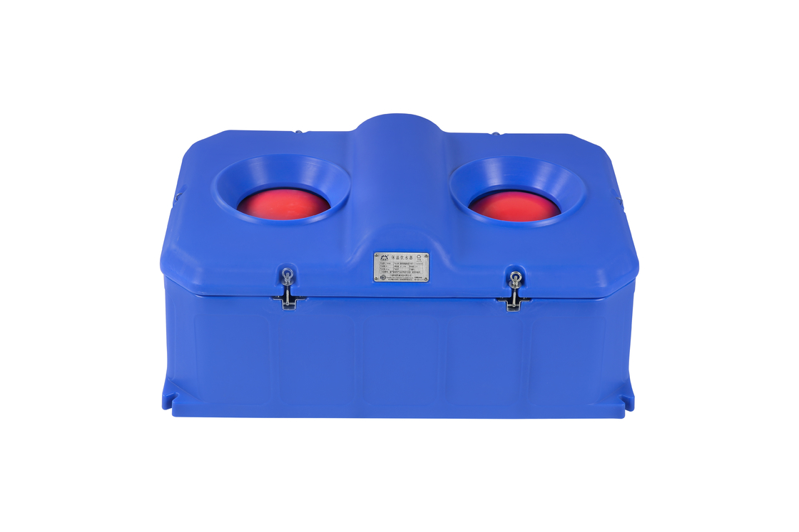 एलएलडीपीई पशुधन ऑटो वाटरर के साथ 1 सेट 220V300W हीटिंग डिस्क के साथ मवेशियों के लिए