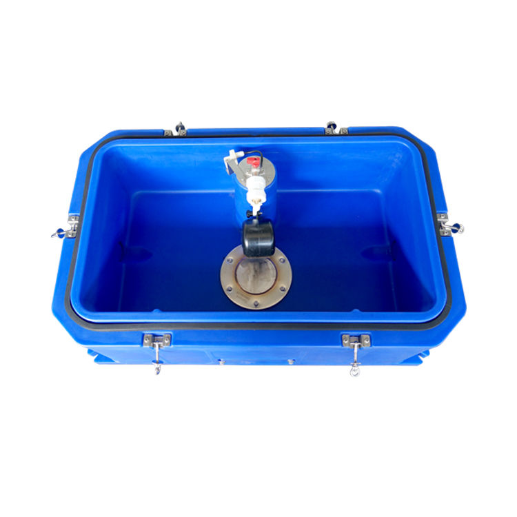 110*70*53 सेमी/3.6*2.3*1.7 फीट। पशुधन जल टैंक की चौड़ाई 70 सेमी/2.3 फीट। टिकाऊ और सभी जलवायु के लिए उपयुक्त