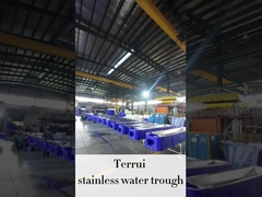 विद्युत हीटिंग समायोज्य हीटिंग और प्रवाह दर के साथ पशुपालन पानी