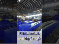 350 मिमी पीने की ऊंचाई तापमान नियंत्रण मोड 15-40C और समायोज्य जल प्रवाह के साथ गाय पानी